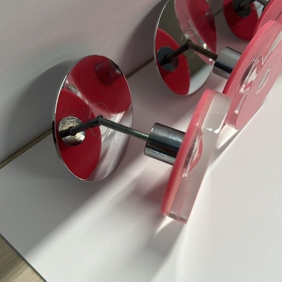 Set of FOUR (4) MCM 2.5” Round Thick Lucite and Chrome Drawer Pulls Knobs - Picture 5 of 15